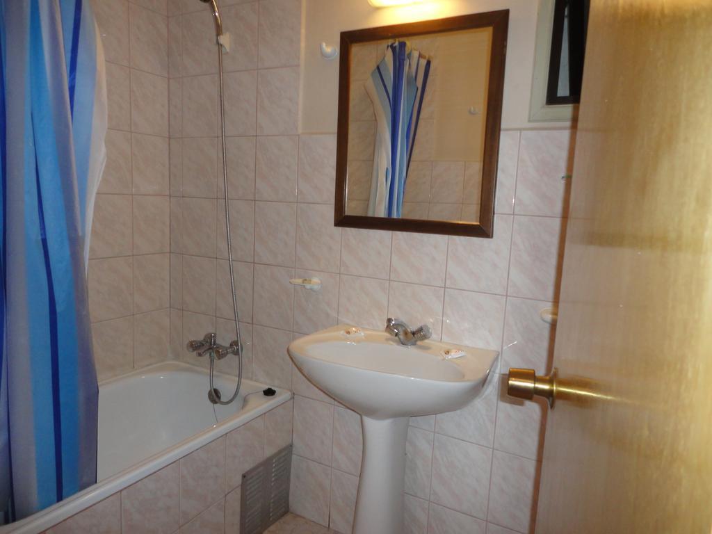 Hotel Del Cid La Serena Bilik gambar